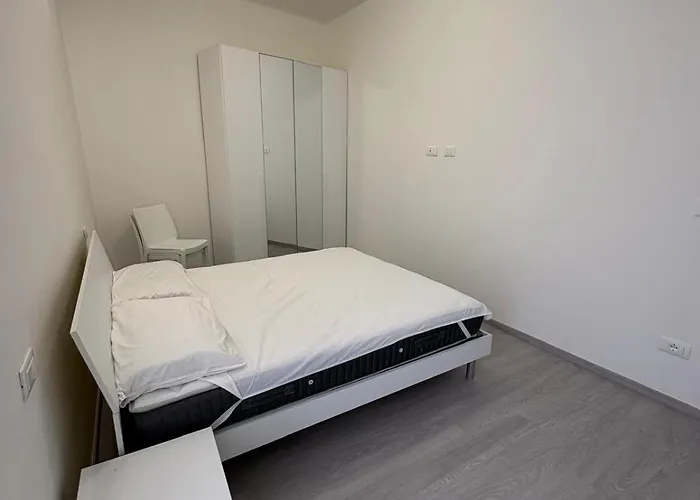 Rb - Center - Apartment *